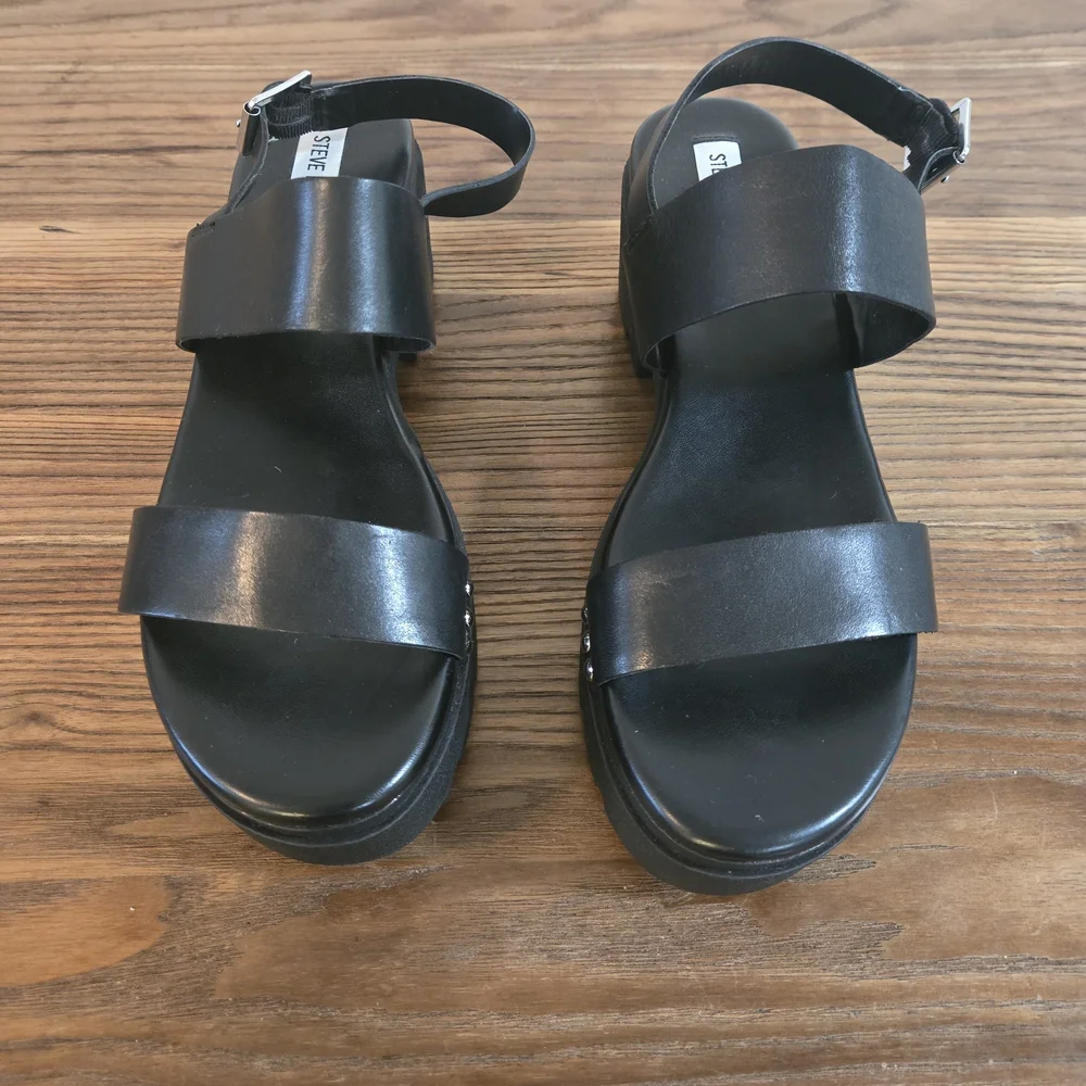Steve Madden 9.5 Woman’s Black Clog - Picture 5 of 13